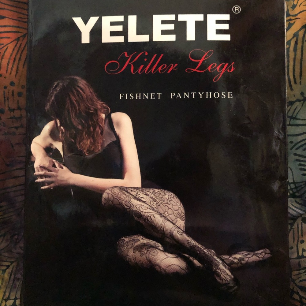 Killer legs pantyhose by Yelete.